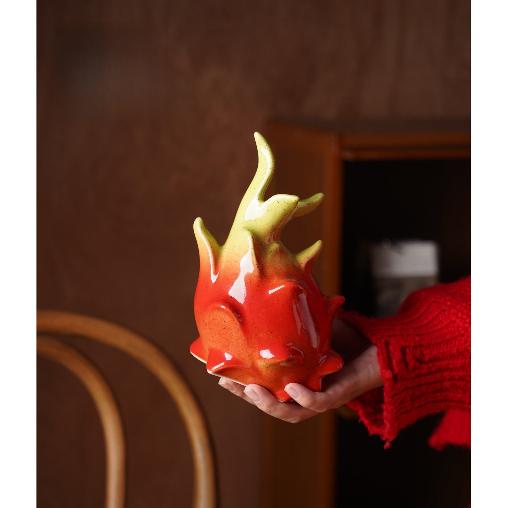 Simulated Dragon Fruit Ceramic Vase – High-End Niche Decor