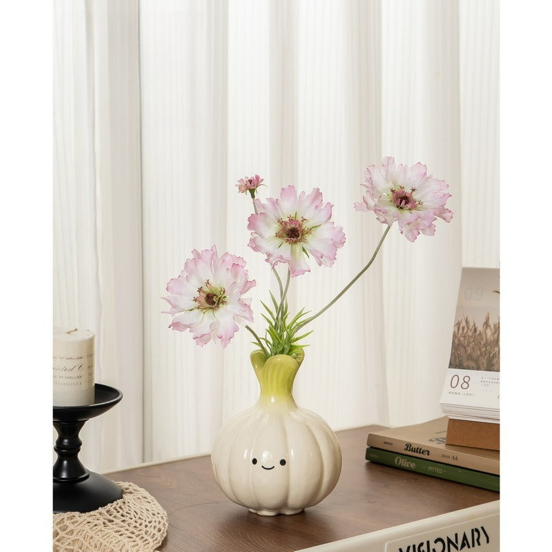 Creative Onion Ceramic Vase – Light Luxury Art Decor