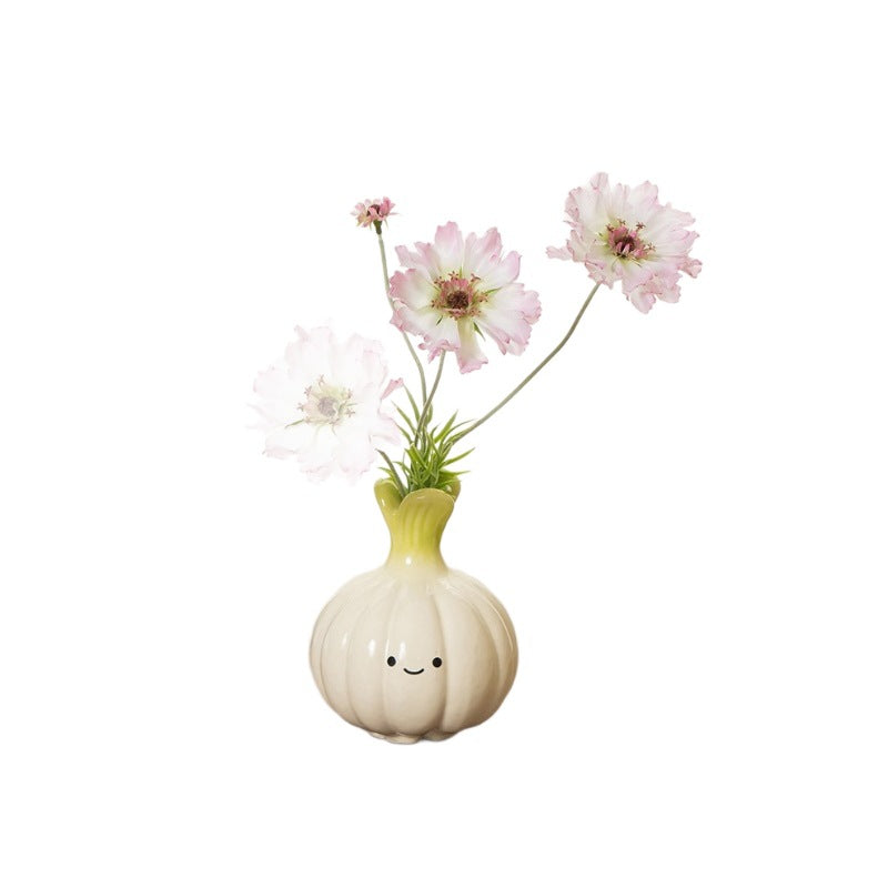 Creative Onion Ceramic Vase – Light Luxury Art Decor